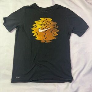 Nike Black Basketball Boys L Short Sleeve Tees